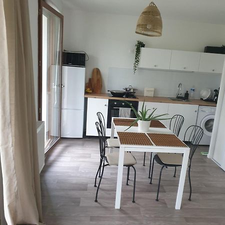 Allee Des Cedres Villepinte  Eksteriør bilde
