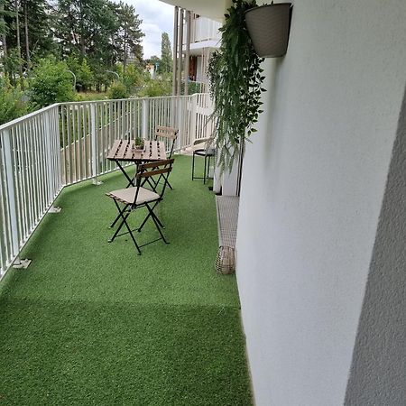 Allee Des Cedres Villepinte  Eksteriør bilde