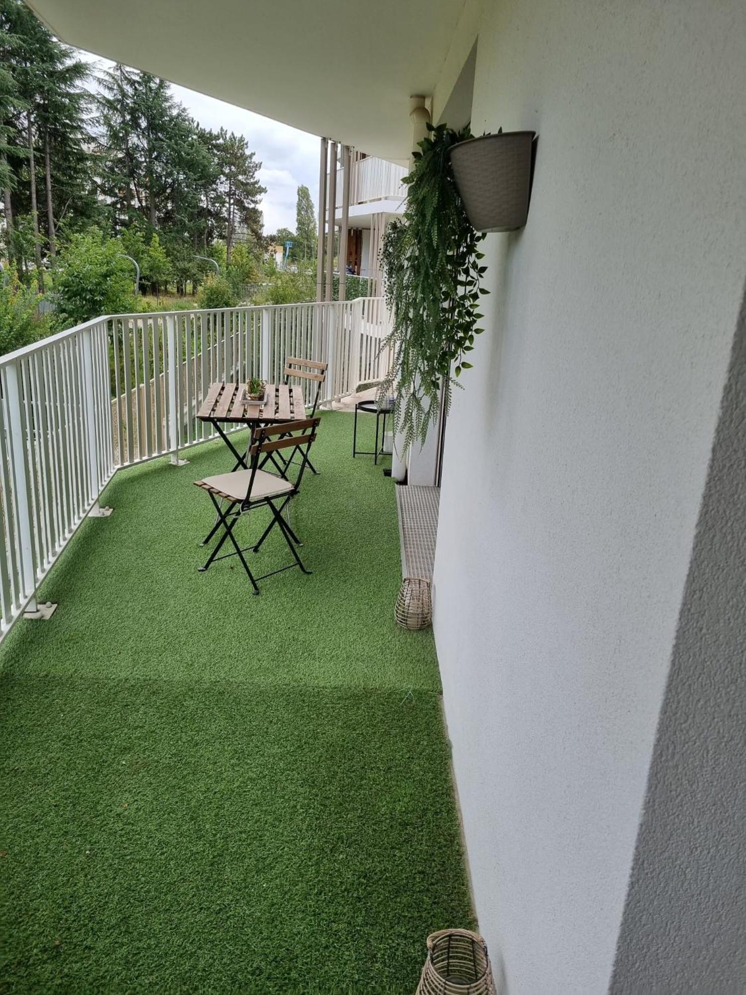 Allee Des Cedres Villepinte  Eksteriør bilde
